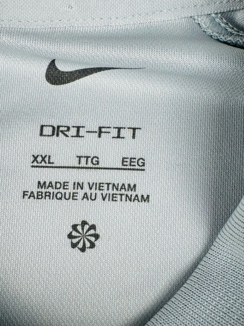 Nike Men's Dri-FIT Victory Solid Golf Polo. Men’s size XXL. Embroidery on sleeve